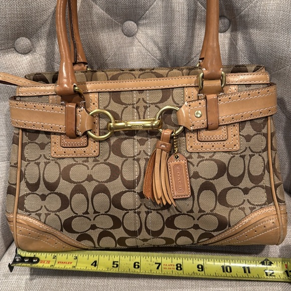 Coach Hampton Signature Satchel - Picture 10 of 12